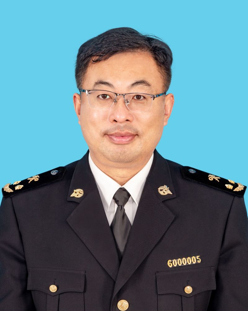 王俊